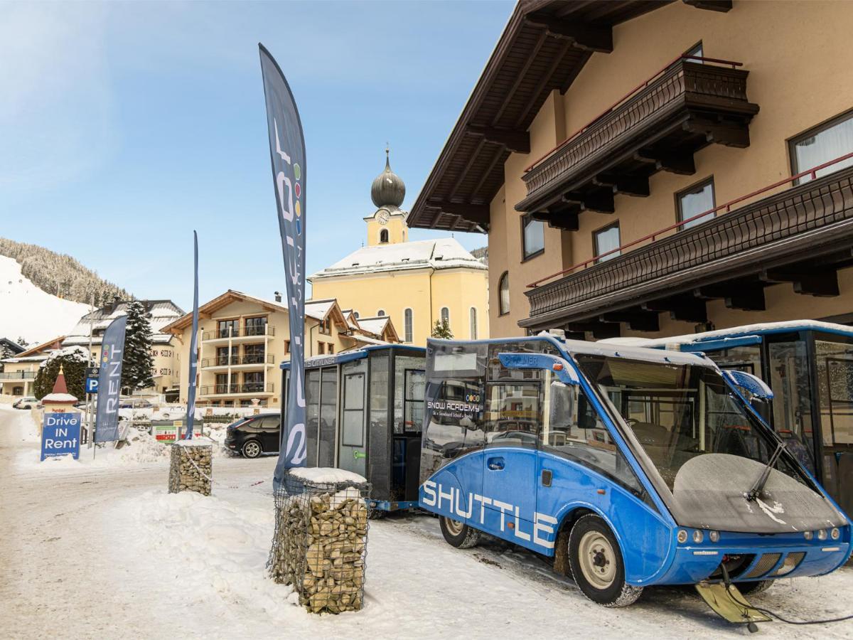 Alpinresort Valsaa - Sport & Spa Saalbach-Hinterglemm Bagian luar foto