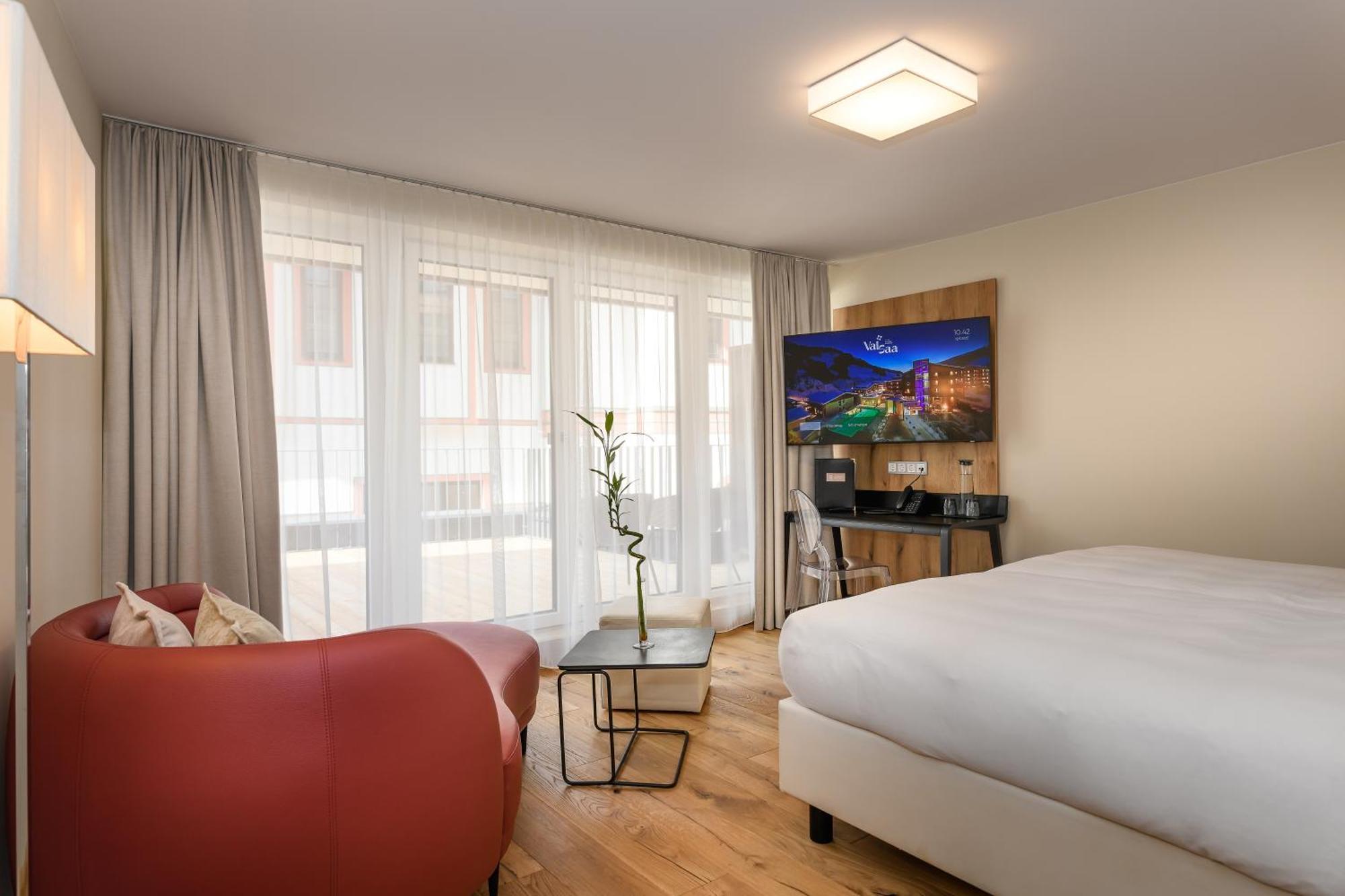 Alpinresort Valsaa - Sport & Spa Saalbach-Hinterglemm Bagian luar foto
