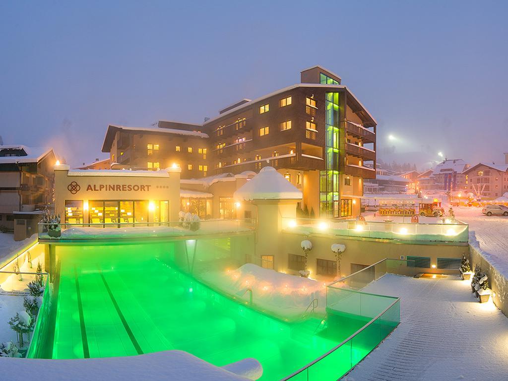 Alpinresort Valsaa - Sport & Spa Saalbach-Hinterglemm Bagian luar foto