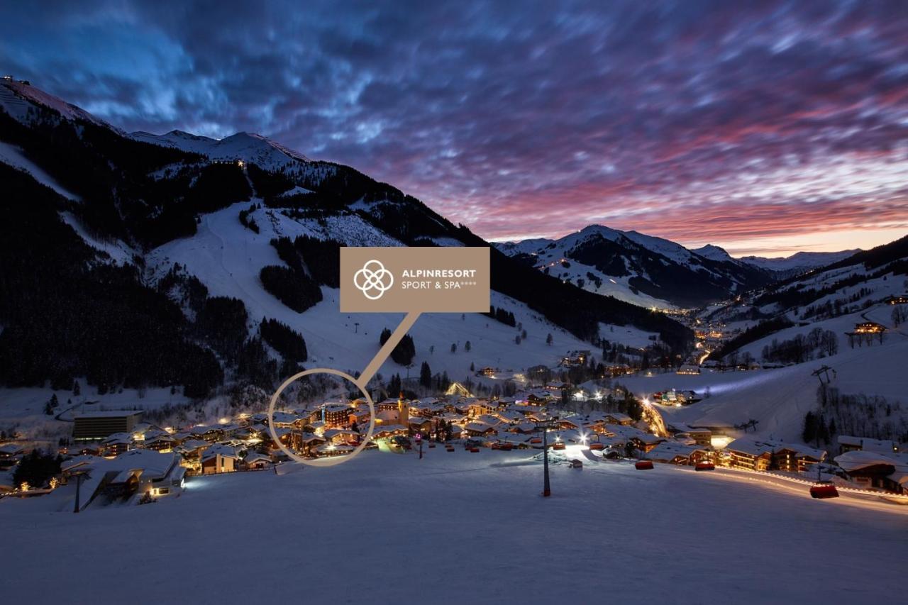 Alpinresort Valsaa - Sport & Spa Saalbach-Hinterglemm Bagian luar foto